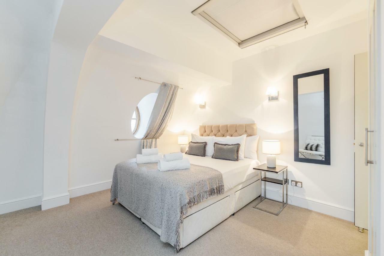 Outstanding Trafalgar Penthouse, Sleeps 8 Apartament *